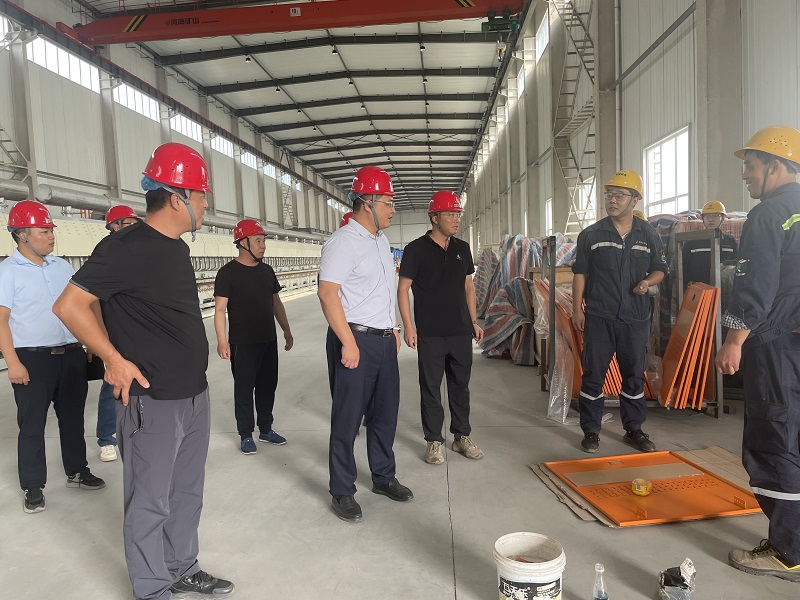 陜西建材科技公司到龍門綠碳公司、韓城昇隆公司開展國(guó)慶節(jié)前安全環(huán)保大檢查