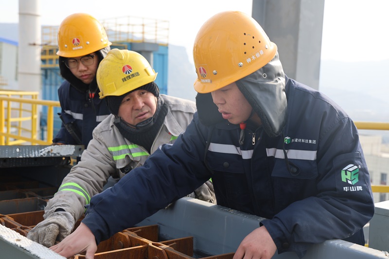 今天，向建材科技公司一線堅(jiān)守者致敬